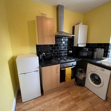 2 Bedroom Apartment, 5 Minutes From City Centre Newcastle-upon-Tyne Exteriör bild